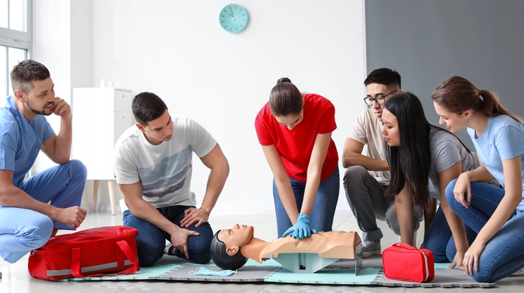 First AID/CPR Training in Dubai