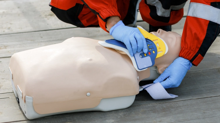 First Aid at Work and Safe use of an AED