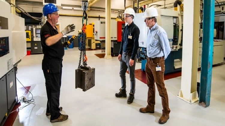 Overhead Crane Operator's Safety Training